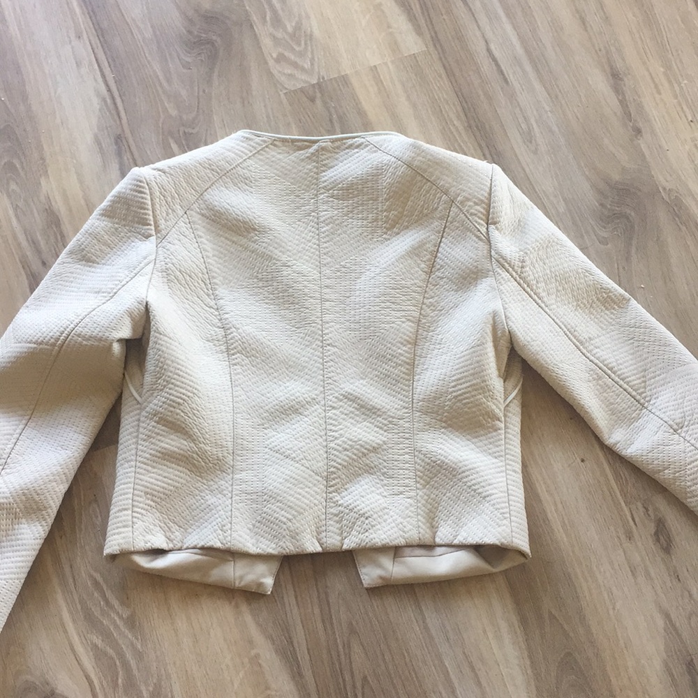 Jacket - Picture 6 of 6